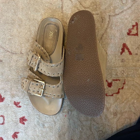 Zara Suede sandals - Picture 3 of 3